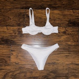 Textured Underwire Bikini
